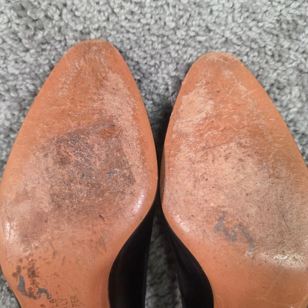 Salvatore Ferragamo Black Leather Pumps Womens 6.5 AA Vintage Heels Italy Siren - Picture 9 of 11